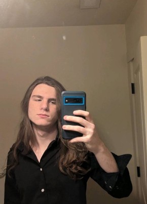 Myles из Aloha 18 лет