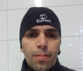 York, 40, Buenos Aires