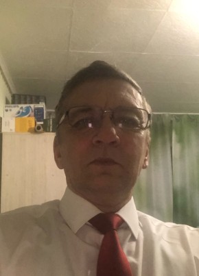 Олег из Якутска 63 года