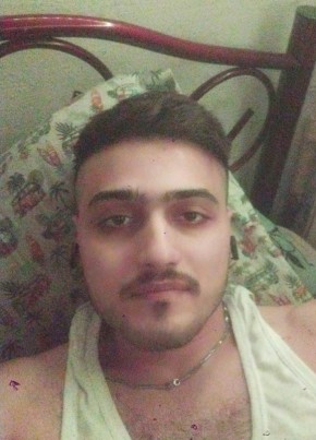 احمد حلبي, 18, Türkiye Cumhuriyeti, İstanbul