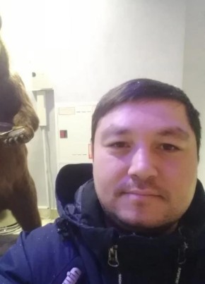 Максим