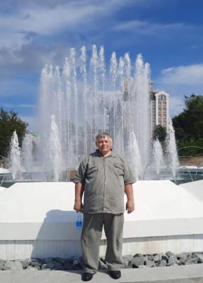 Михаил из Артема 70 лет