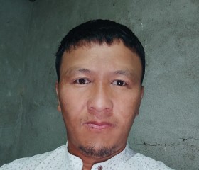 Robert, 22, Tashkent