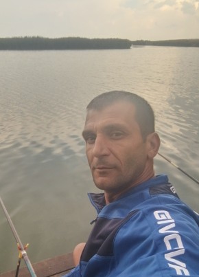 Daniel, 41, Romania, Drăgăneşti
