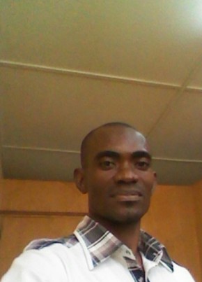 Augustin, 44, Republic of Cameroon, Douala