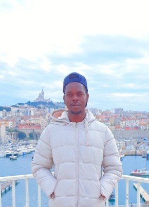 Ahmed, 21, République Française, Marseille