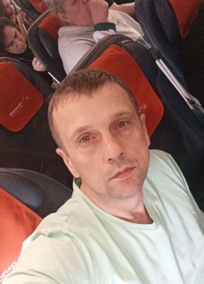 Денис из Углегорска 33 года