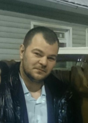 Roman, 38, Россия, Псков