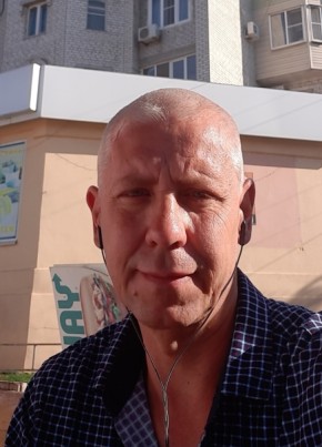 Дима из Астрахани 18 лет