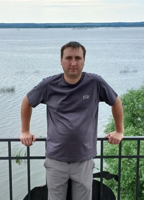 Артем из Александрова 36 лет