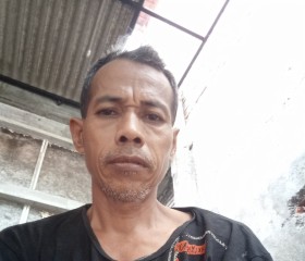 halo, 18, Kasihan