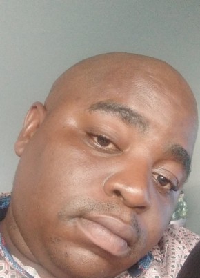 Elias, 36, Tanzania, Dar es Salaam