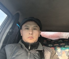 Zhoodarbek, 41, Bishkek