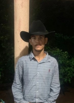 Aelton из Goiânia 18 лет