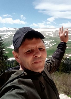 Сергей из Афипския 47 лет