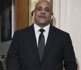 عادل المنياوي, 47, Cairo