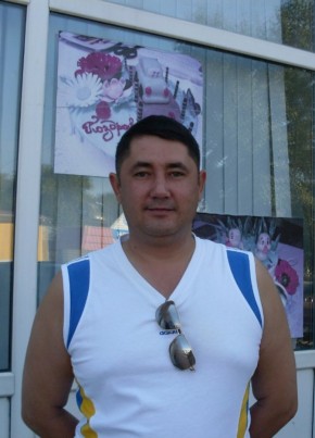 Рустам из Астаны 39 лет