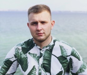Евгений, 28 лет, Псков