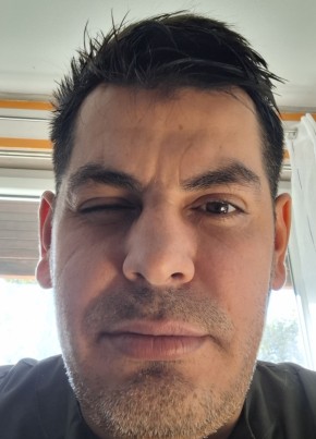 Momi из Pierrefitte-sur-Seine 34 года