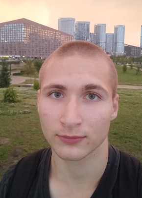 Павел, 19, Россия, Москва