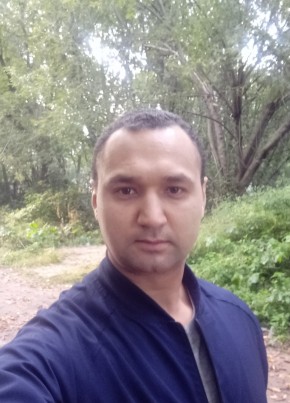 Руслан из Казани 37 лет