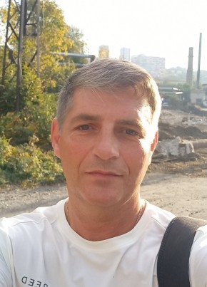 Алексей из Владивостока 48 лет