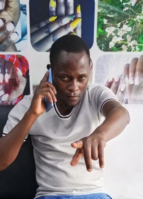 david gichinga из Nairobi 18 лет