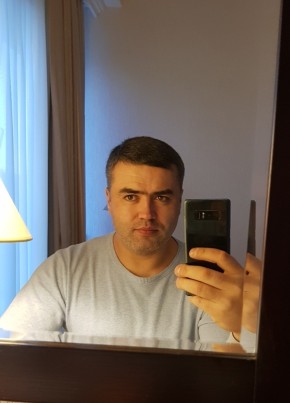 Dmitriy, 42, Russia, Moscow