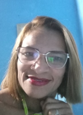 Silvia из Sobral 44 года