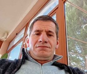 Armando, 45, Tirana
