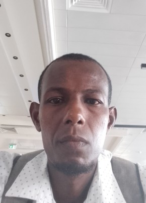 Ahmed med salah, 37, République de Djibouti, Djibouti