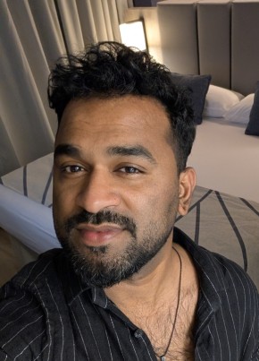 Shafi, 35, Canada, Ottawa