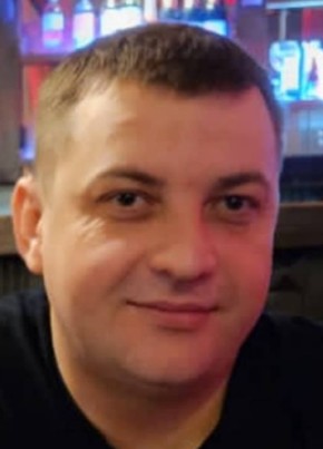 Антон из Челябинска 36 лет