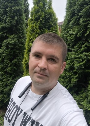 Илья из Москвы 35 лет