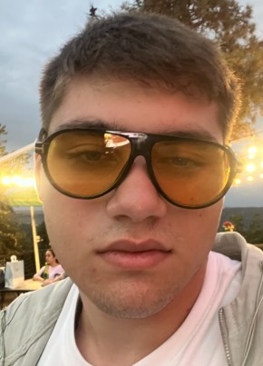 erekle из ბათუმი 22 года