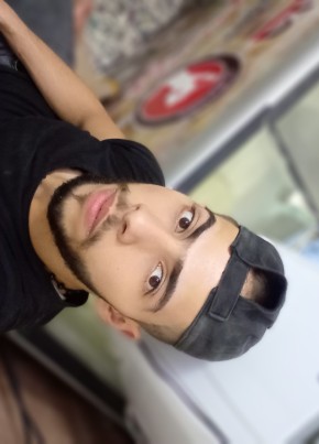 محمد, 22, الجمهورية العربية السورية, حرستا
