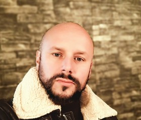 Daniel, 27, Sarajevo
