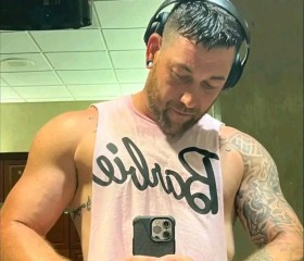 Michael, 25, George