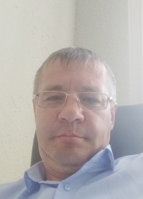 Максим из Холмска 45 лет