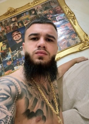 Genny из Giugliano in Campania 22 года