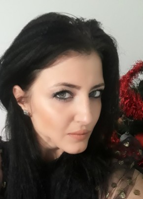 Claudia, 37, Romania, Timișoara