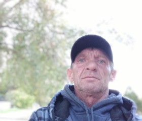 Виктор, 56 лет, Армянск