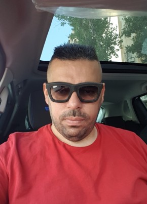 Salas, 40, People’s Democratic Republic of Algeria, Constantine