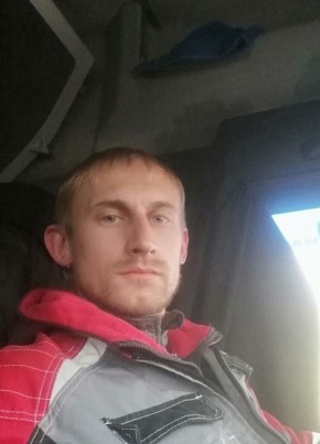 Artem, 32, Russia, Bolokhovo