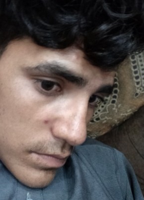 Syed z, 18, پاکستان, کراچی