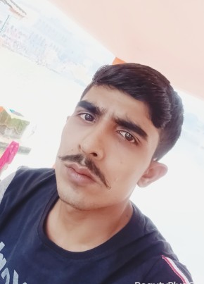 Krishnan kaushal, 25, India, Bihār Sharīf