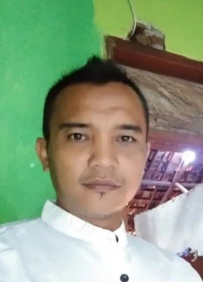Kesenk, 35, Indonesia, Kota Cirebon