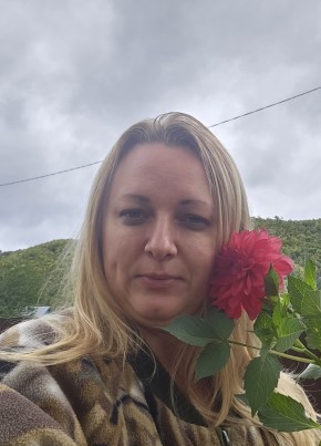 Юлия, 40, Россия, Новый Уренгой