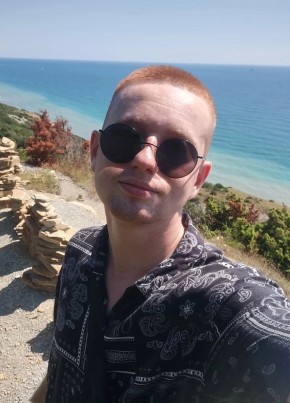 Андрей из Волгограда 23 года