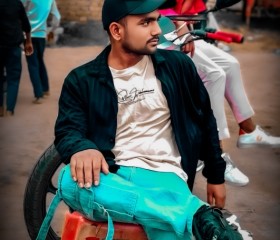 Chandu, 19, Kathmandu